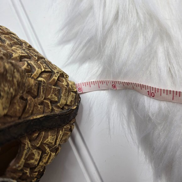 VTG Resin Bear Holding Fish Wicker Basket Fishing Rustic Country Cabin 6.5x7x8" - Picture 11 of 12